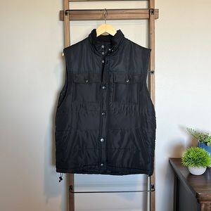Men’s black vest, size medium
